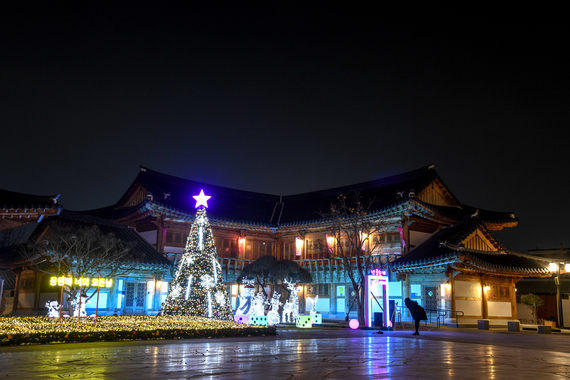 예루원, 화인당  앞마당 야간조명 썸네일 이미지