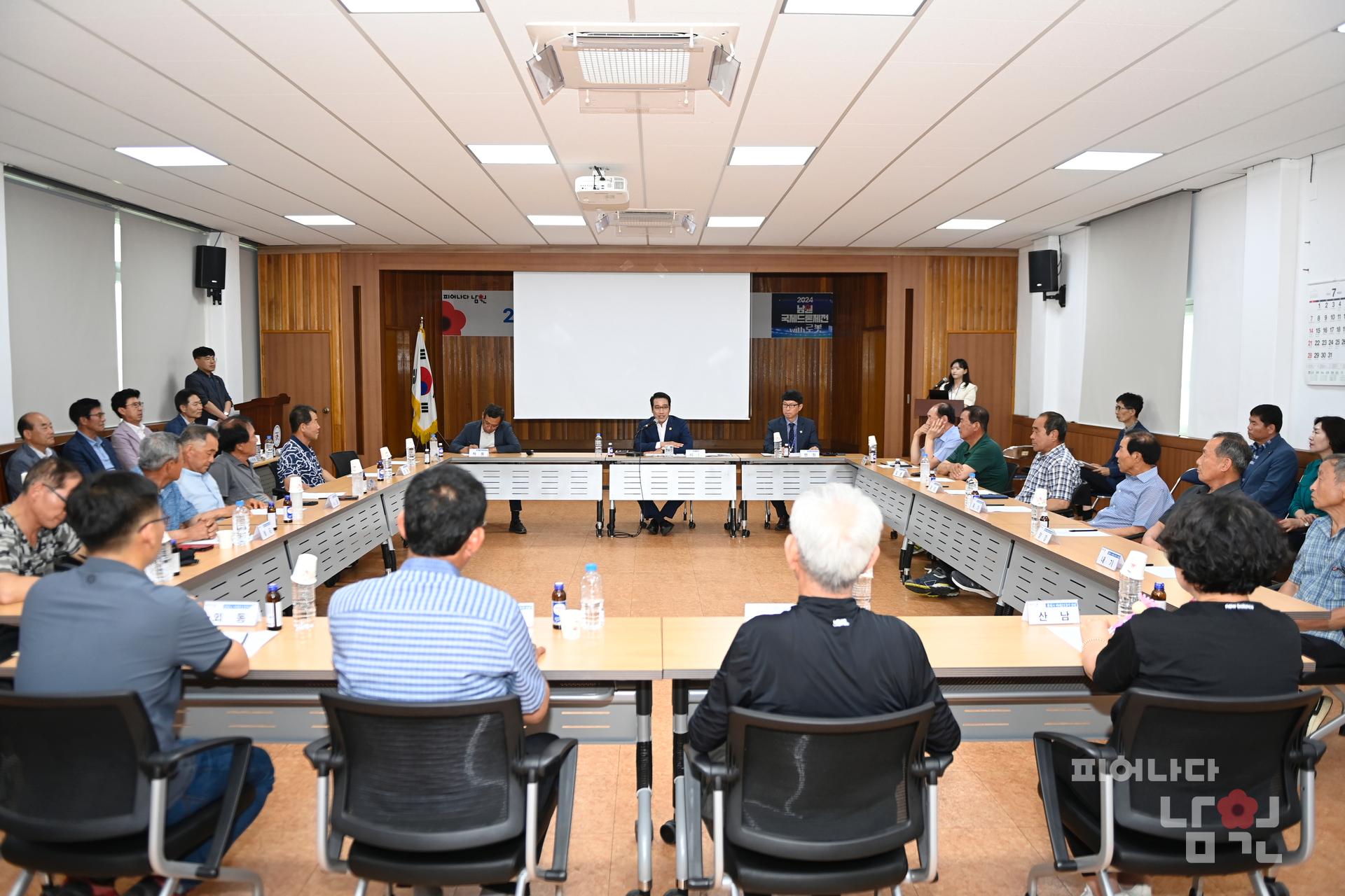 찾아가는 현장시장실 (이백면) 워터마크용 사진