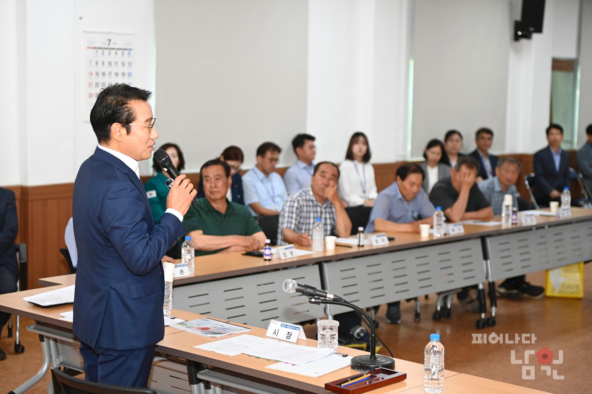 찾아가는 현장시장실 (이백면) 워터마크용 사진